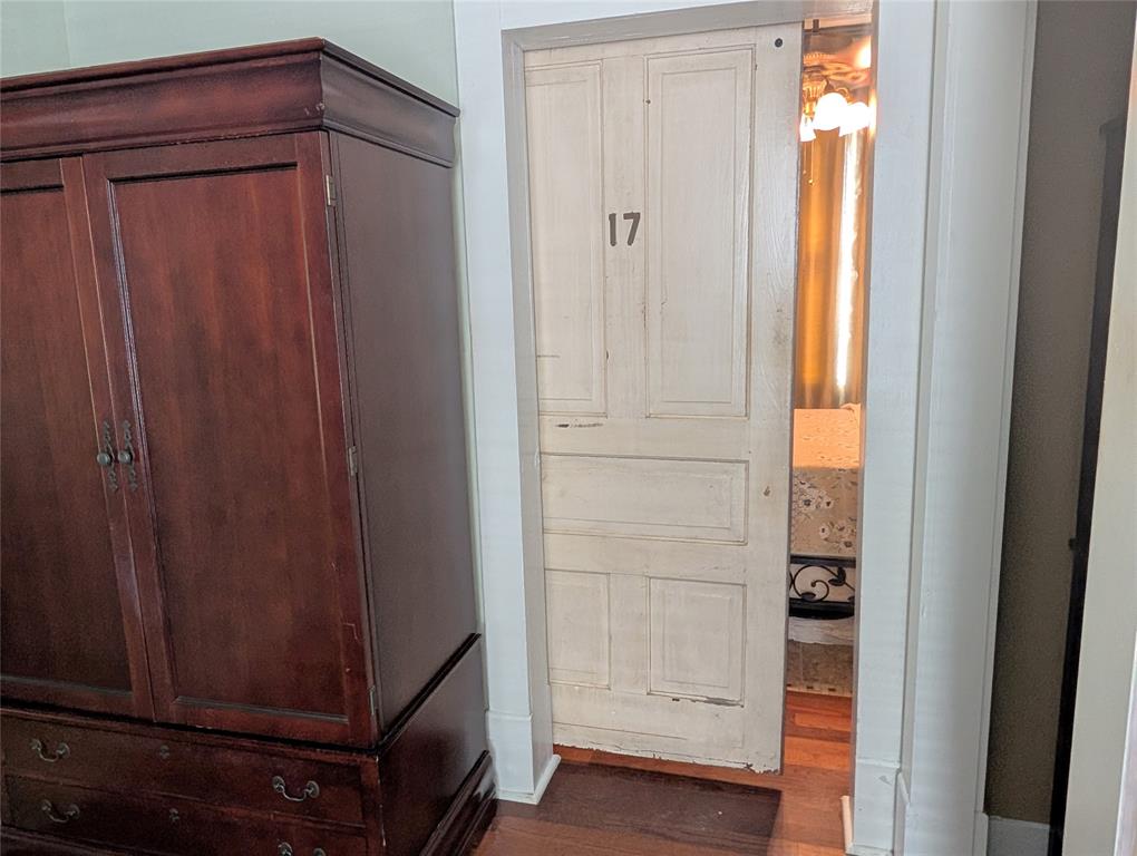3127 Avenue Q, Galveston, Texas image 19