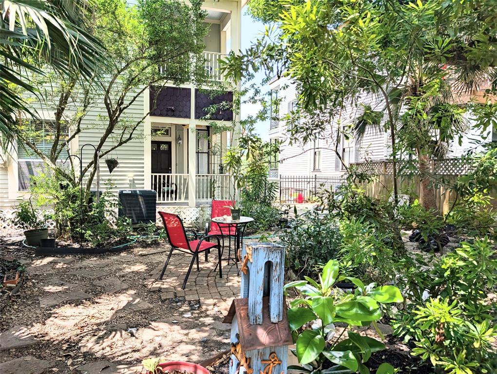 3127 Avenue Q, Galveston, Texas image 42