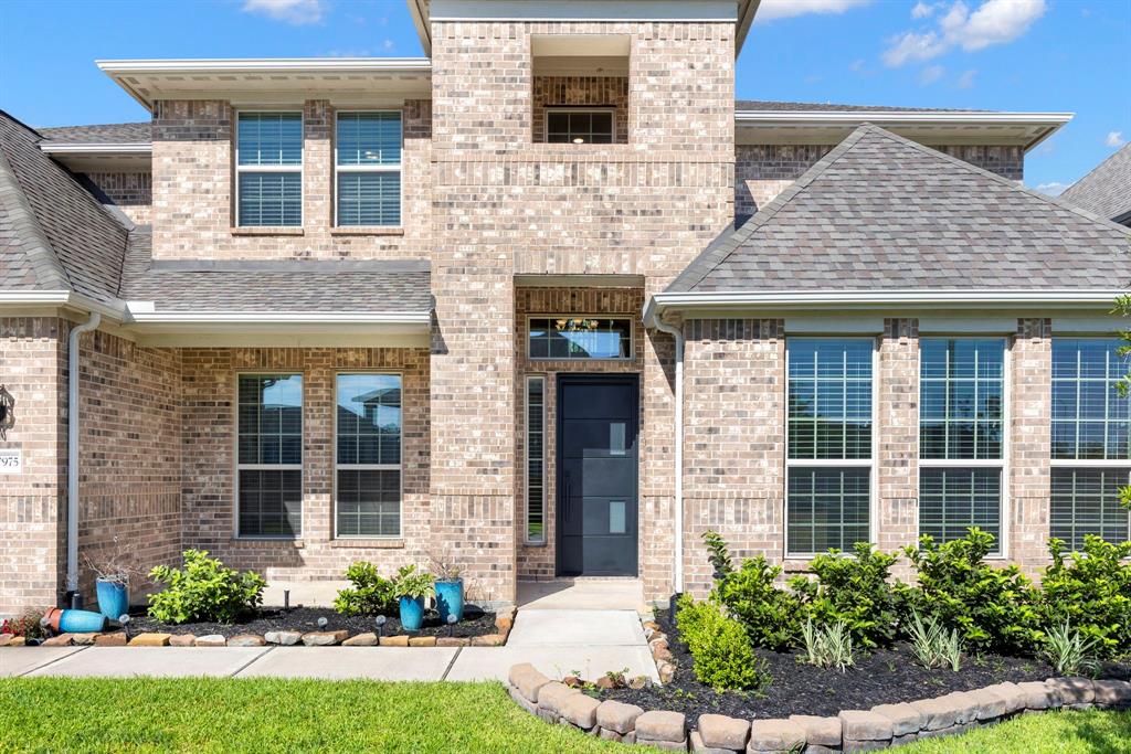 27975 Presley Park Drive