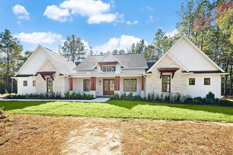 A home in Waller