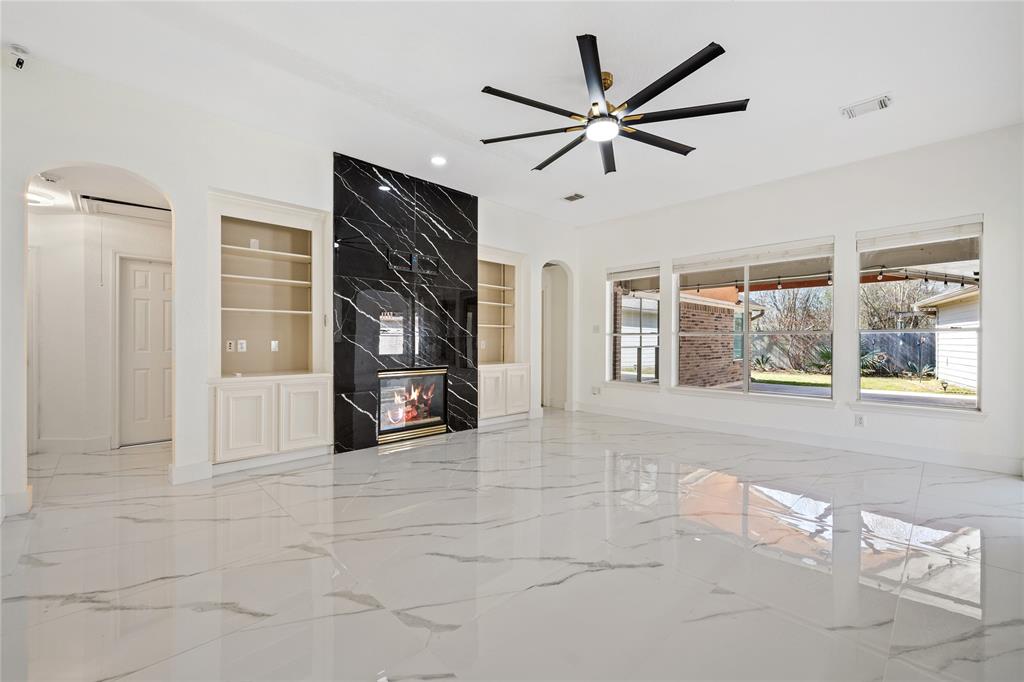 14622 Kings Head Drive