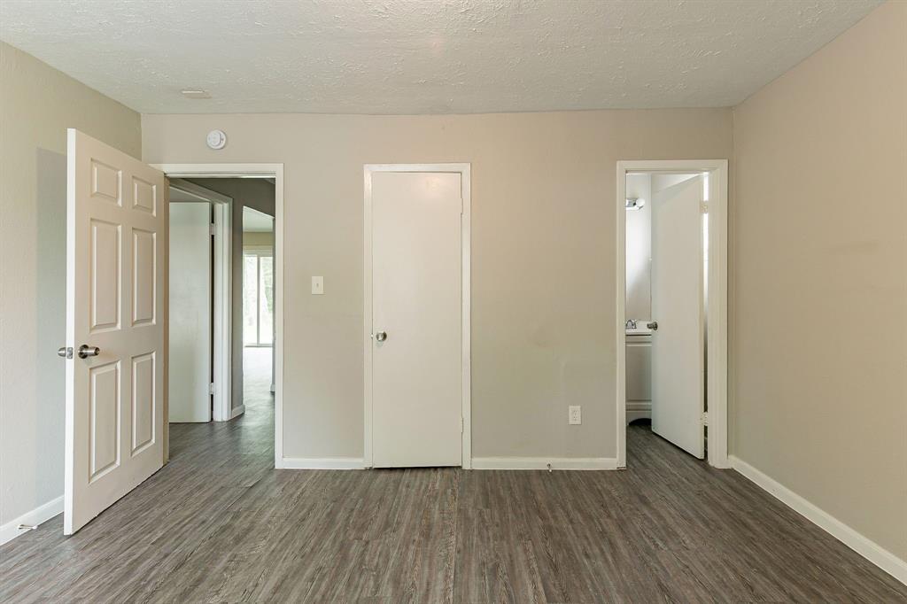 5226 Maywood Drive, Houston, Texas image 13