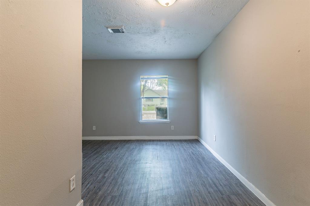 5226 Maywood Drive, Houston, Texas image 8