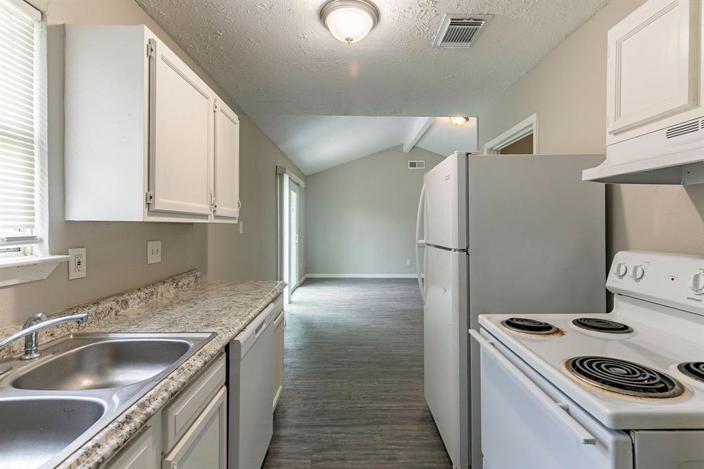5226 Maywood Drive, Houston, Texas image 7