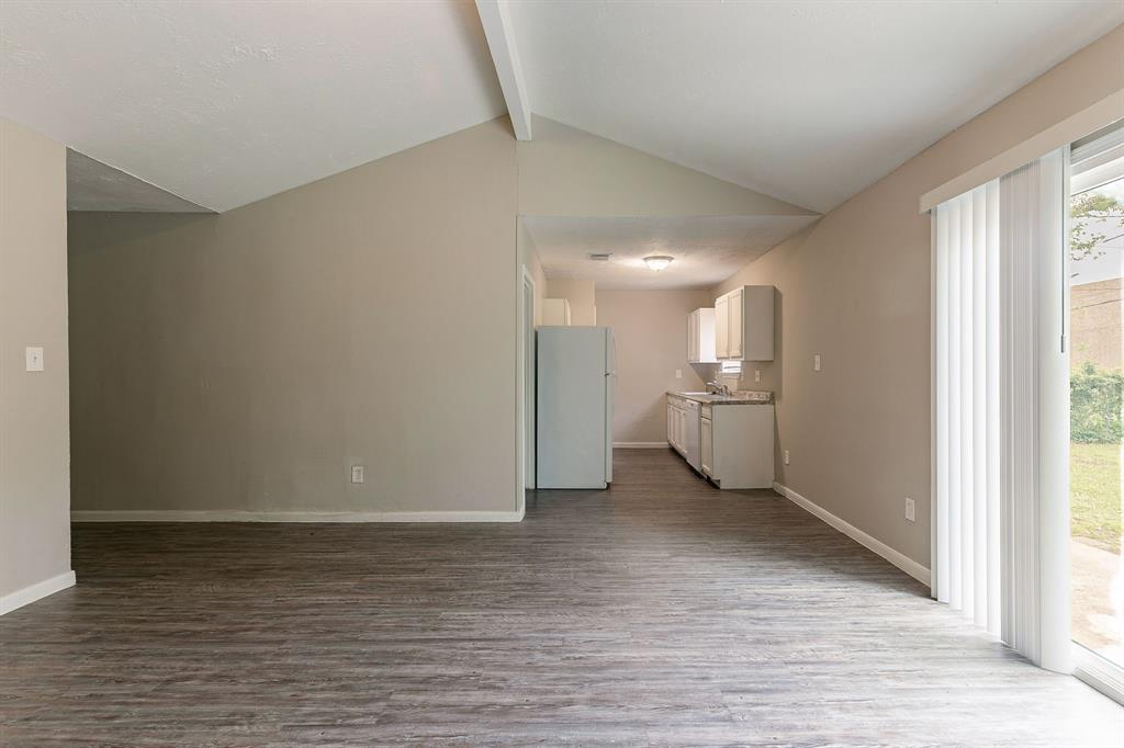 5226 Maywood Drive, Houston, Texas image 3