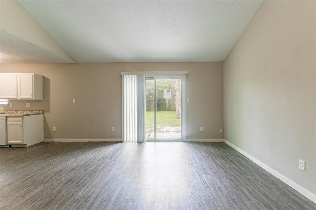 5226 Maywood Drive, Houston, Texas image 4
