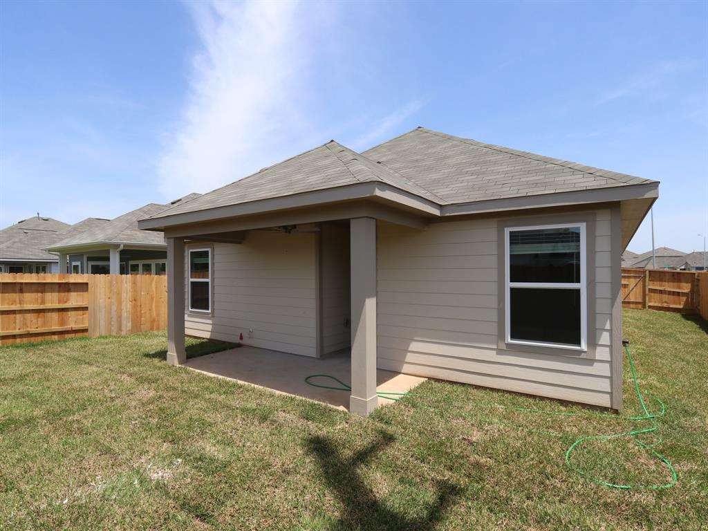31911 Splendor Drive, Fulshear, Texas image 22