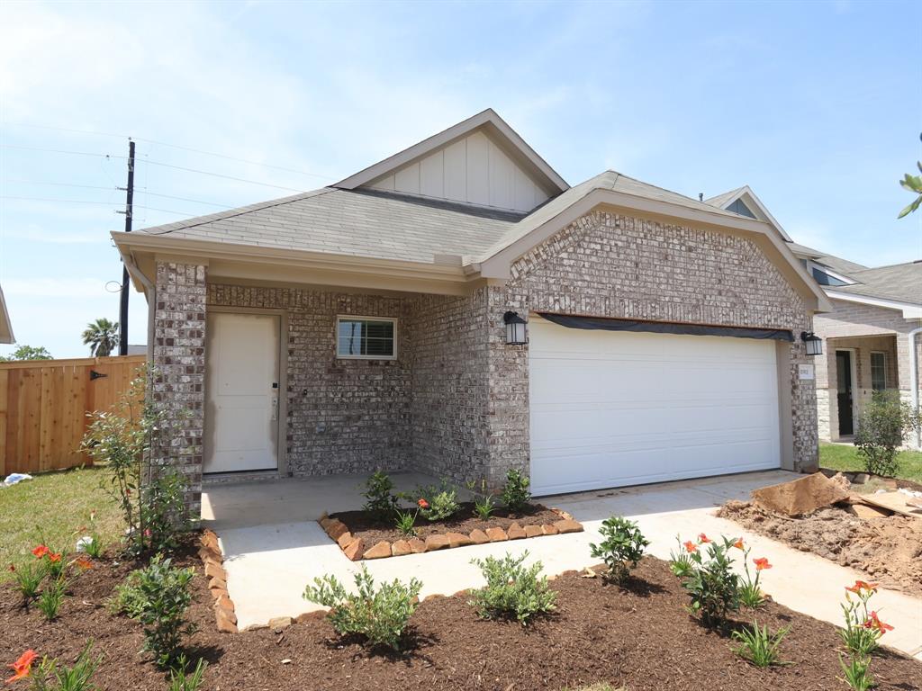 31911 Splendor Drive, Fulshear, Texas image 8