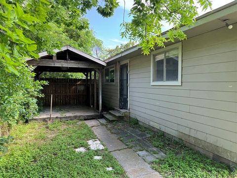 509 Stimpson Street Unit 1\/2, Baytown, TX 77520 - #: 86386093