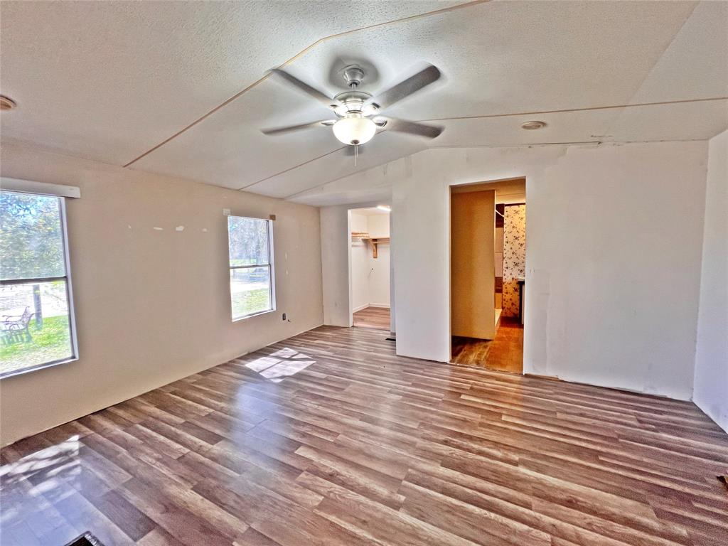 8835 Escondido Street, Alvin, Texas image 7
