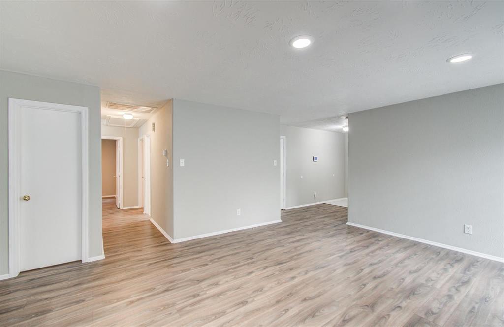 6015 Dream Court, Houston, Texas image 35