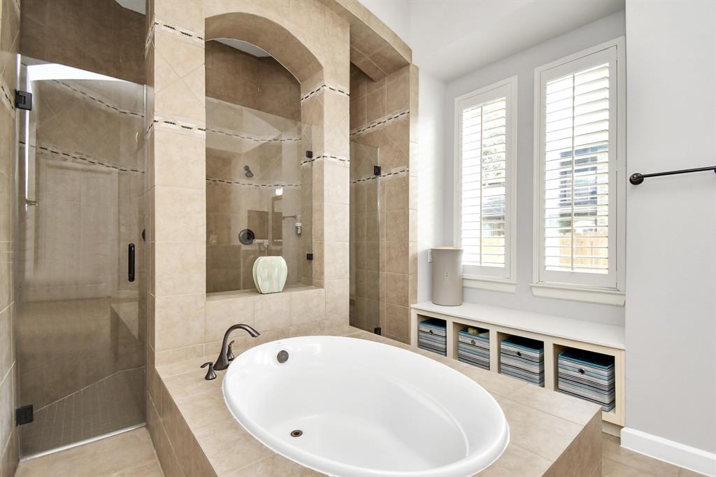 10119 Winding Glen Drive, Katy, Texas image 17