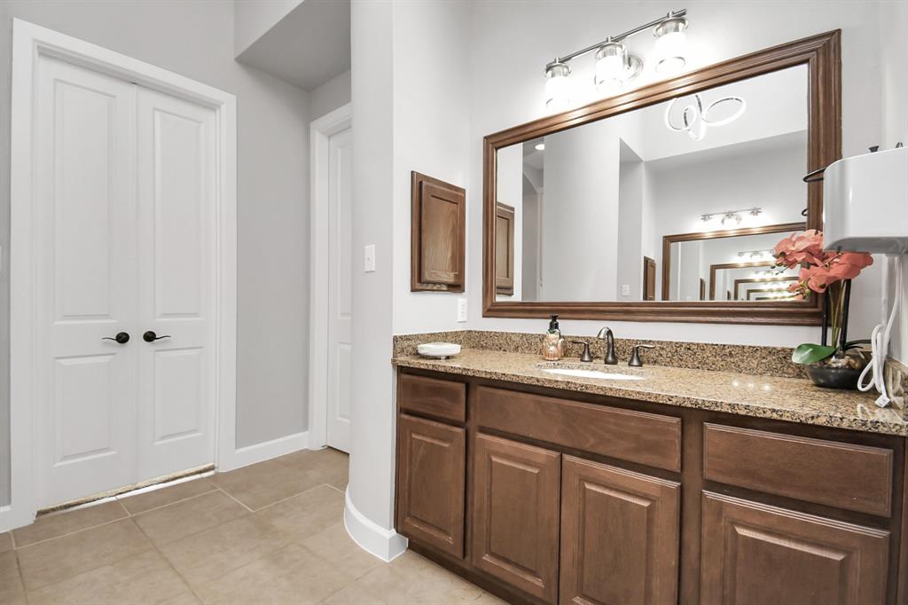 10119 Winding Glen Drive, Katy, Texas image 18