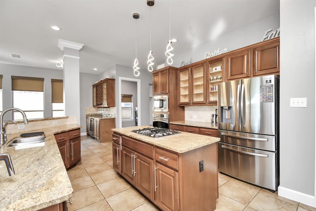10119 Winding Glen Drive, Katy, Texas image 12