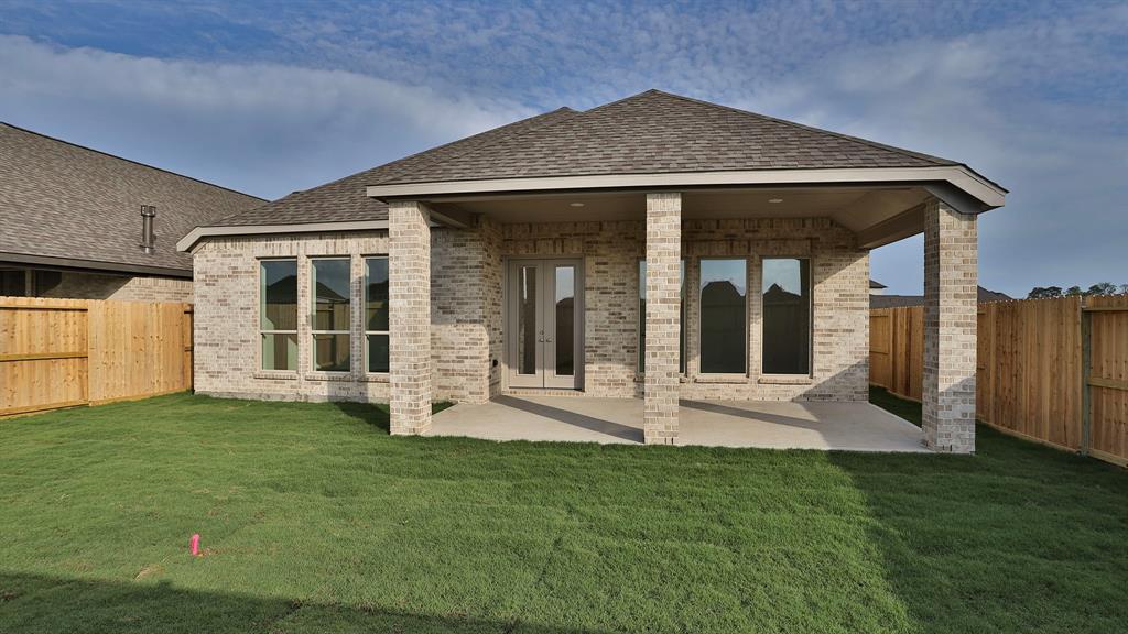 11903 Sawgrass Drive, Mont Belvieu, Texas image 12