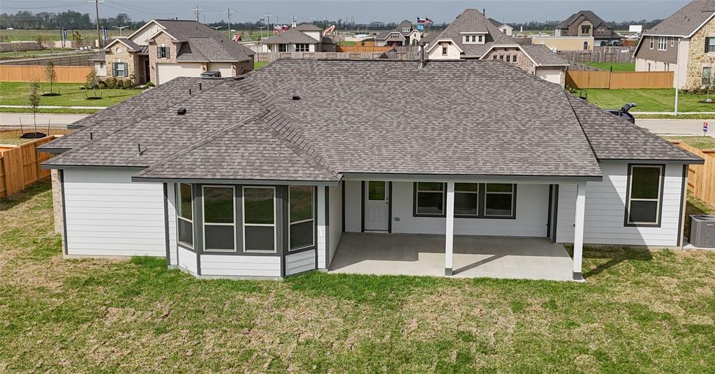 460 Barton Place Drive, Cleveland, Texas image 4