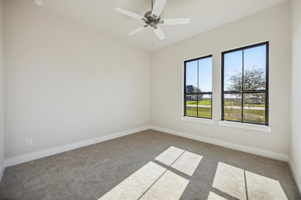 1020 Lake Breeze Drive, Waller, Texas image 37