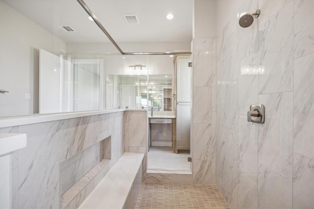 1020 Lake Breeze Drive, Waller, Texas image 23
