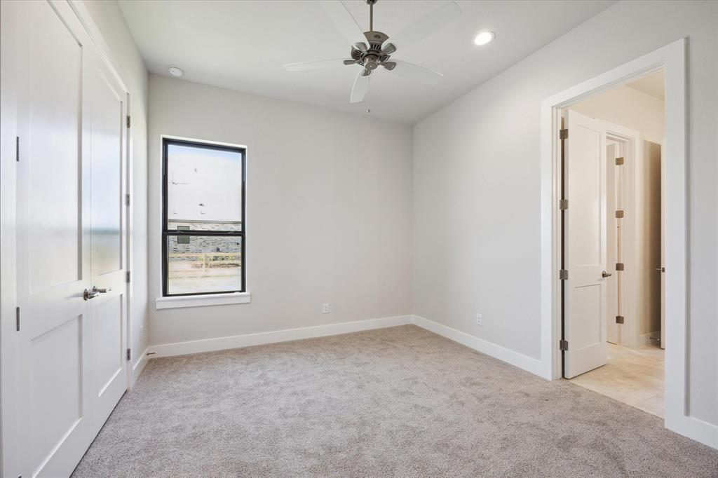 1020 Lake Breeze Drive, Waller, Texas image 34