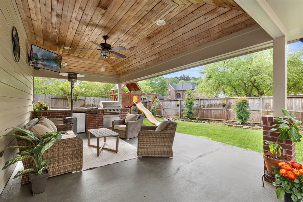 20819 Pinebrook Hollow Lane, Spring, Texas image 44