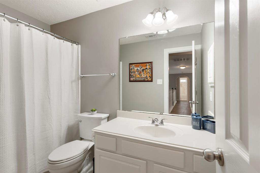 20819 Pinebrook Hollow Lane, Spring, Texas image 32