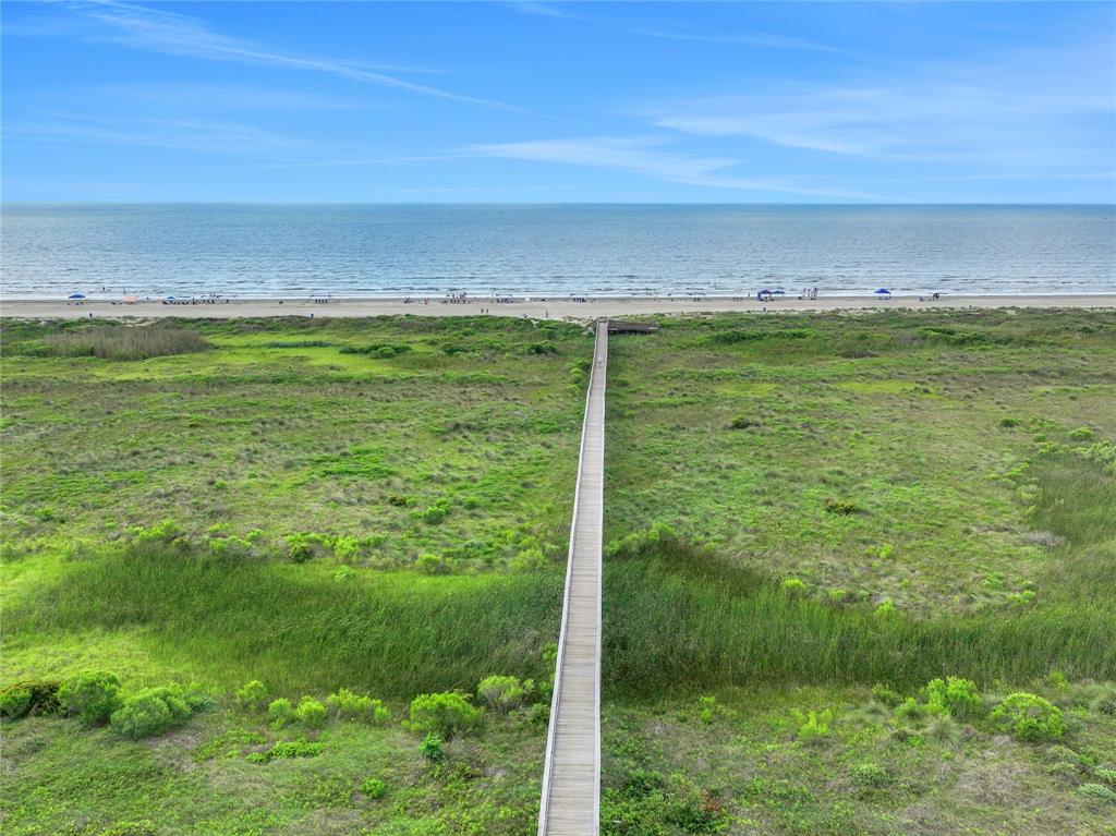 4121 Pointe West Drive #102, Galveston, Texas image 40