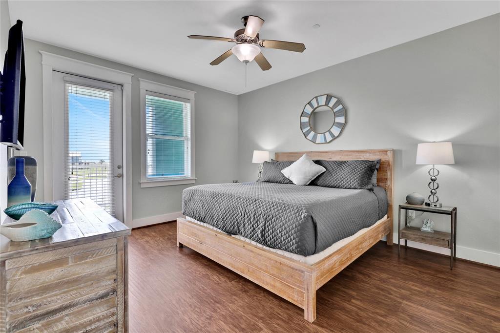 4121 Pointe West Drive #102, Galveston, Texas image 3