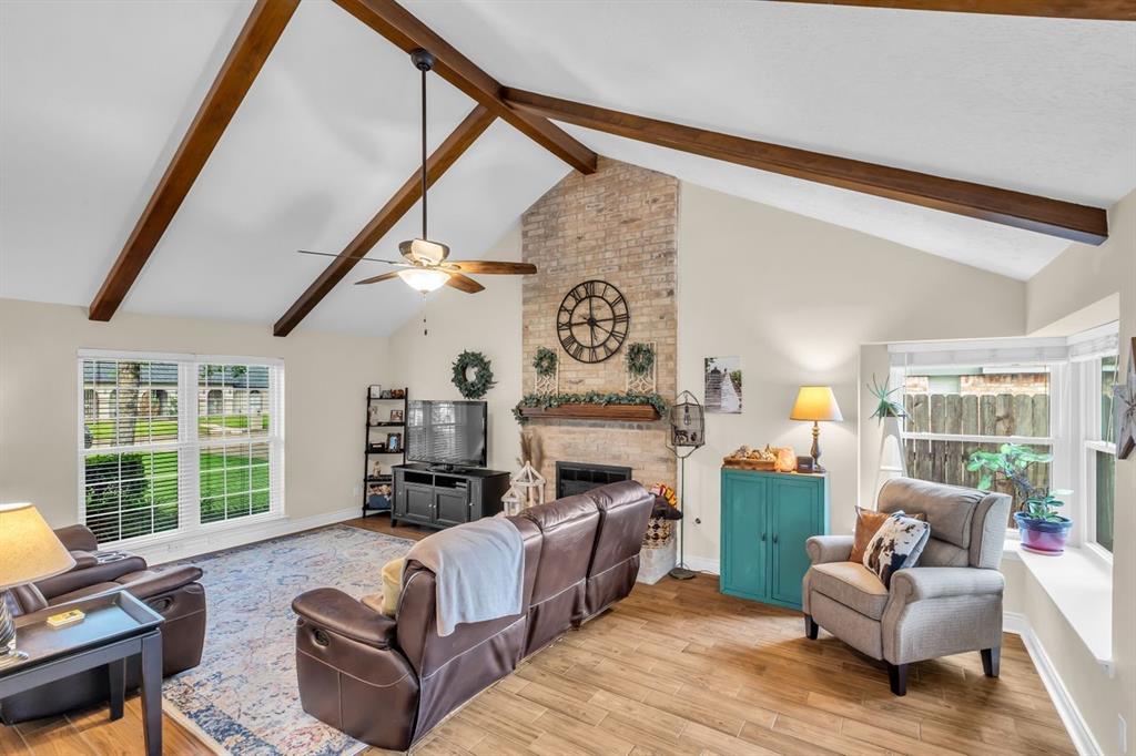 10110 Cantertrot Drive, Humble, Texas image 30