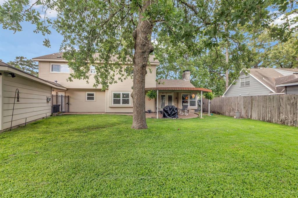 10110 Cantertrot Drive, Humble, Texas image 6