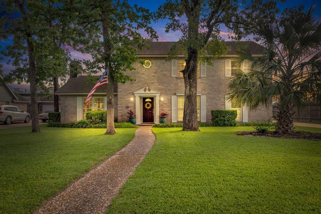 10110 Cantertrot Drive, Humble, Texas image 2