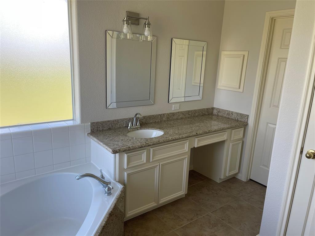 6908 Westgate Street, Wallis, Texas image 33