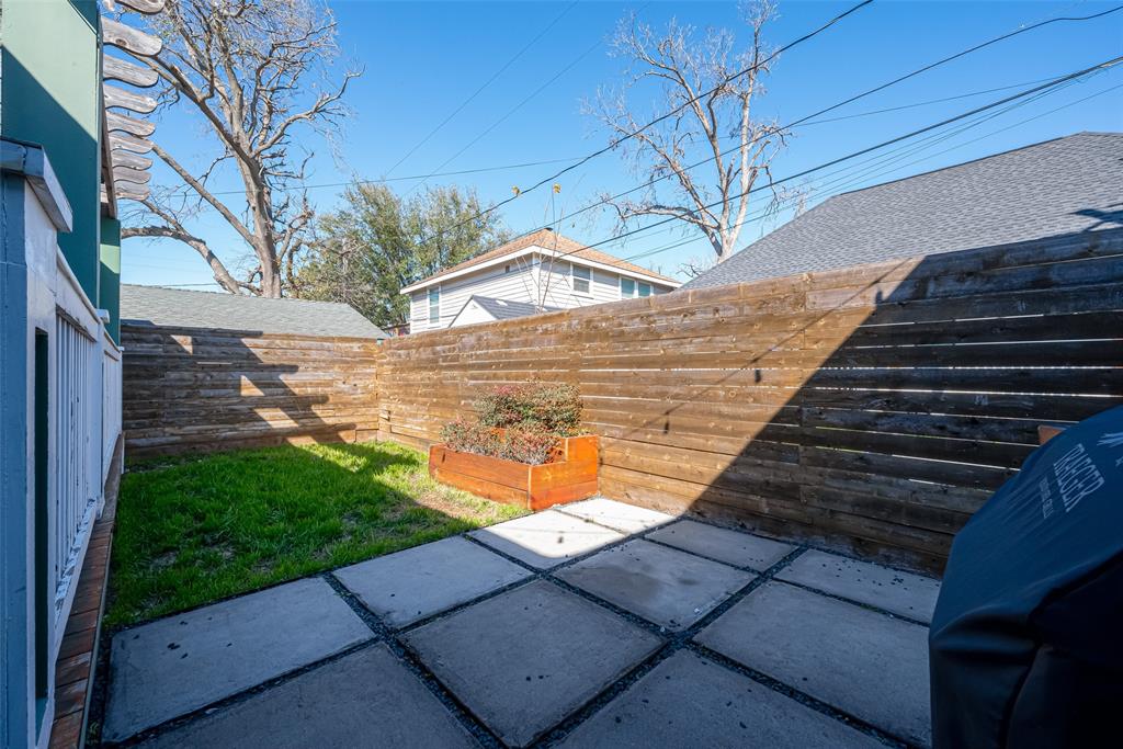 304 Walton Street, Houston, Texas image 38