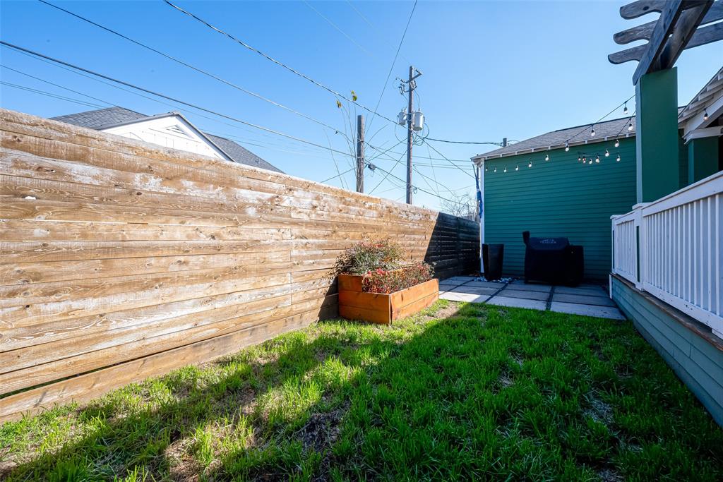 304 Walton Street, Houston, Texas image 46