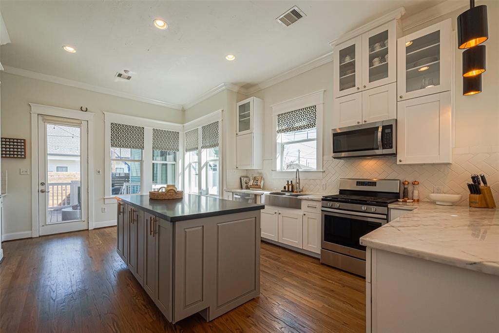 304 Walton Street, Houston, Texas image 12