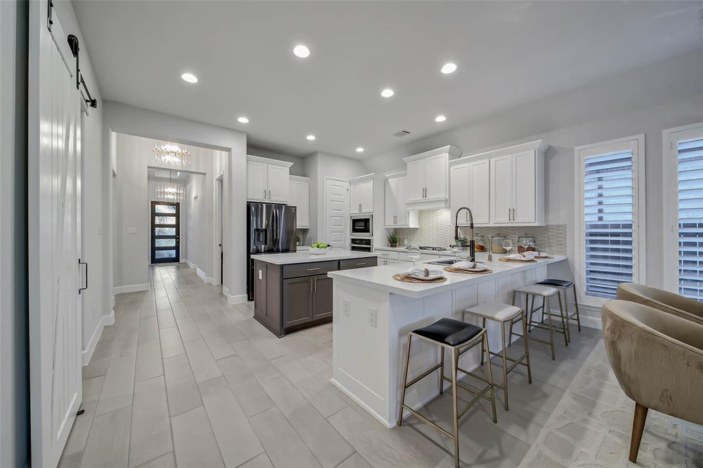 15810 Bird Of Paradise Drive, Conroe, Texas image 4