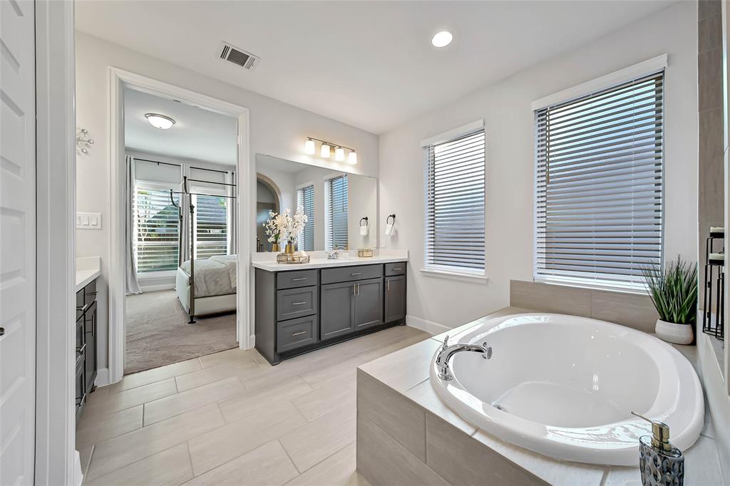 15810 Bird Of Paradise Drive, Conroe, Texas image 19