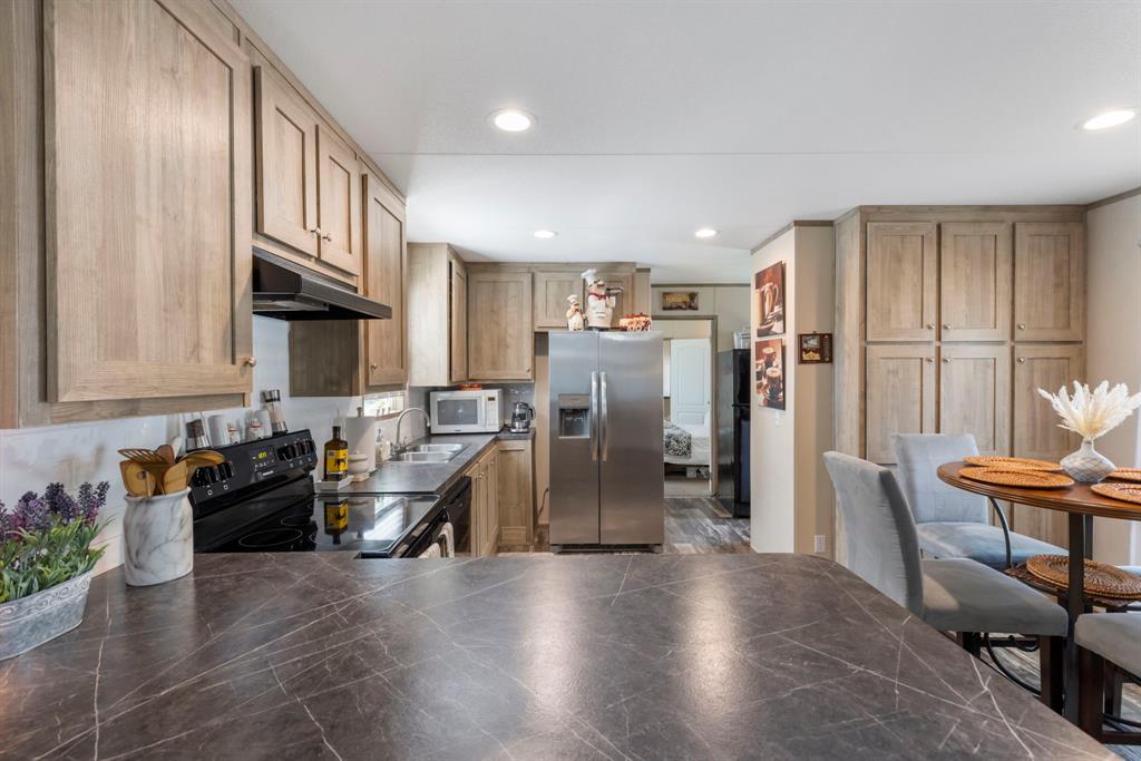 8113 Lazy Ln, Spring, Texas image 10