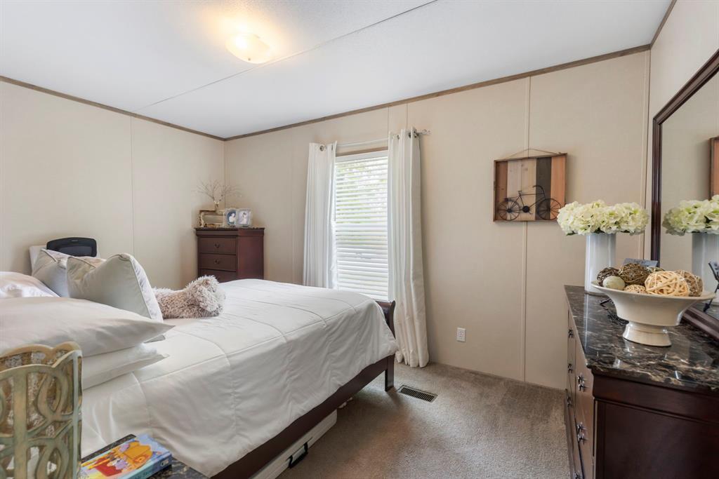 8113 Lazy Ln, Spring, Texas image 28