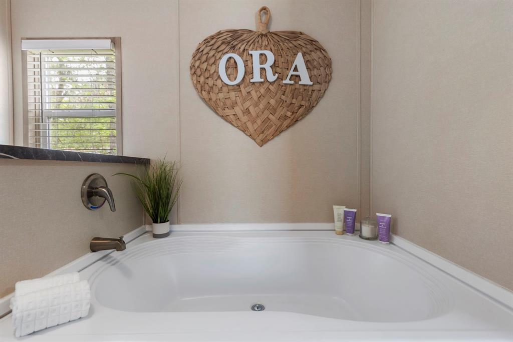 8113 Lazy Ln, Spring, Texas image 23