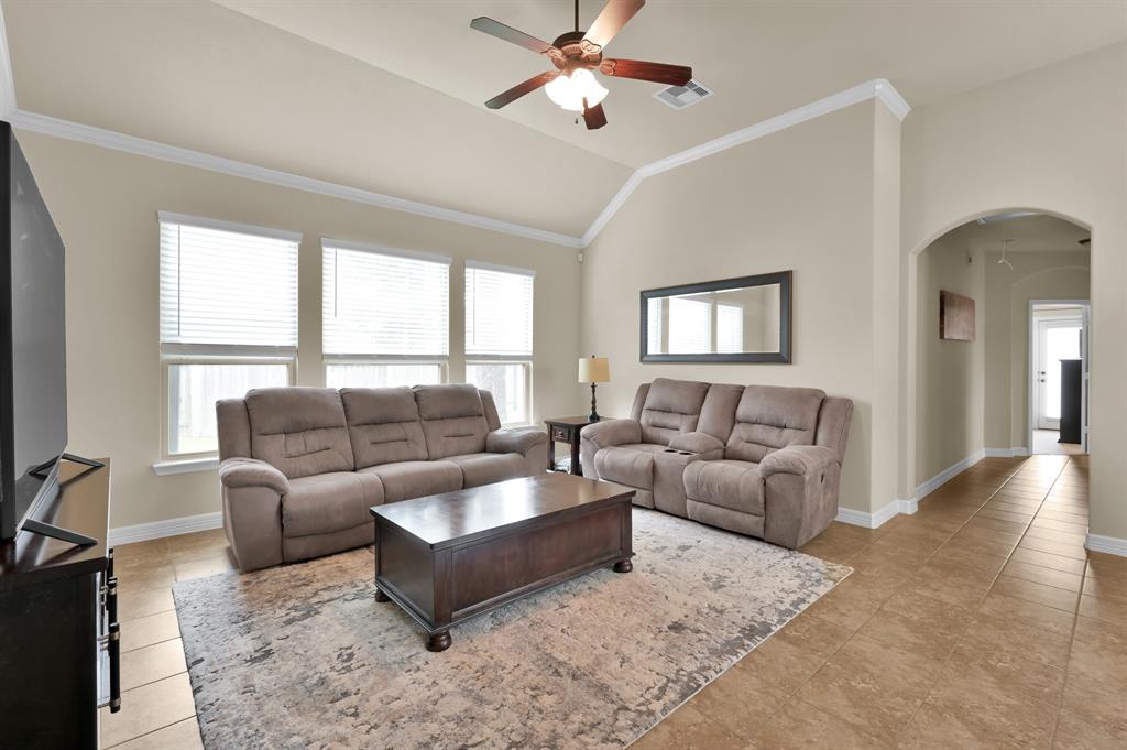 999 Arbor Crossing, Conroe, Texas image 8