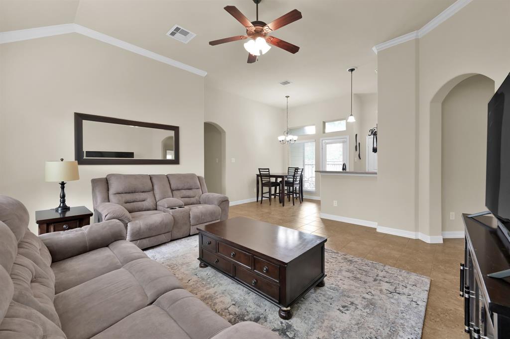 999 Arbor Crossing, Conroe, Texas image 11