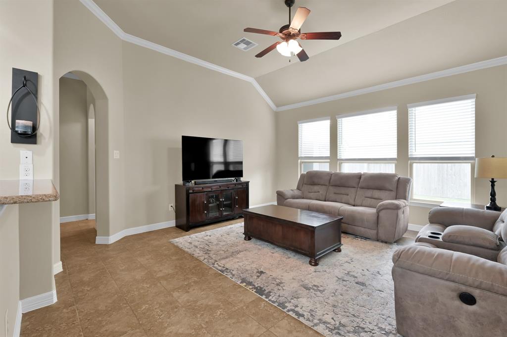 999 Arbor Crossing, Conroe, Texas image 9