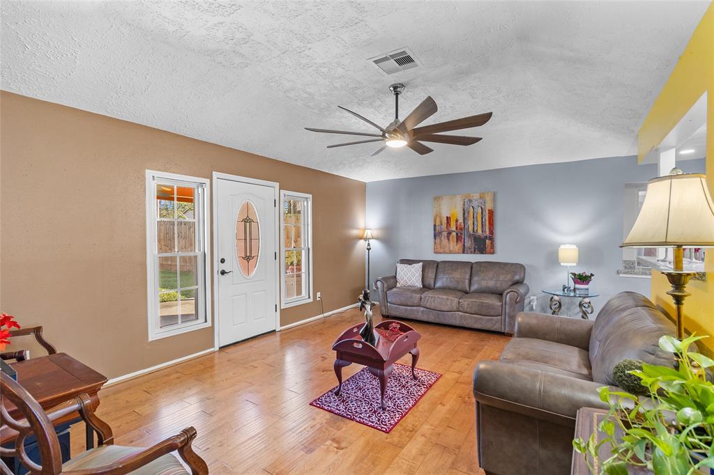 3514 Spanish Acorn Lane, Spring, Texas image 11