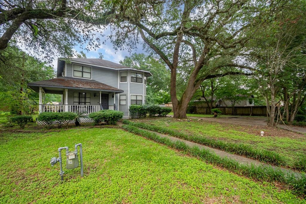 915 S 5th Street, Conroe, Texas image 3