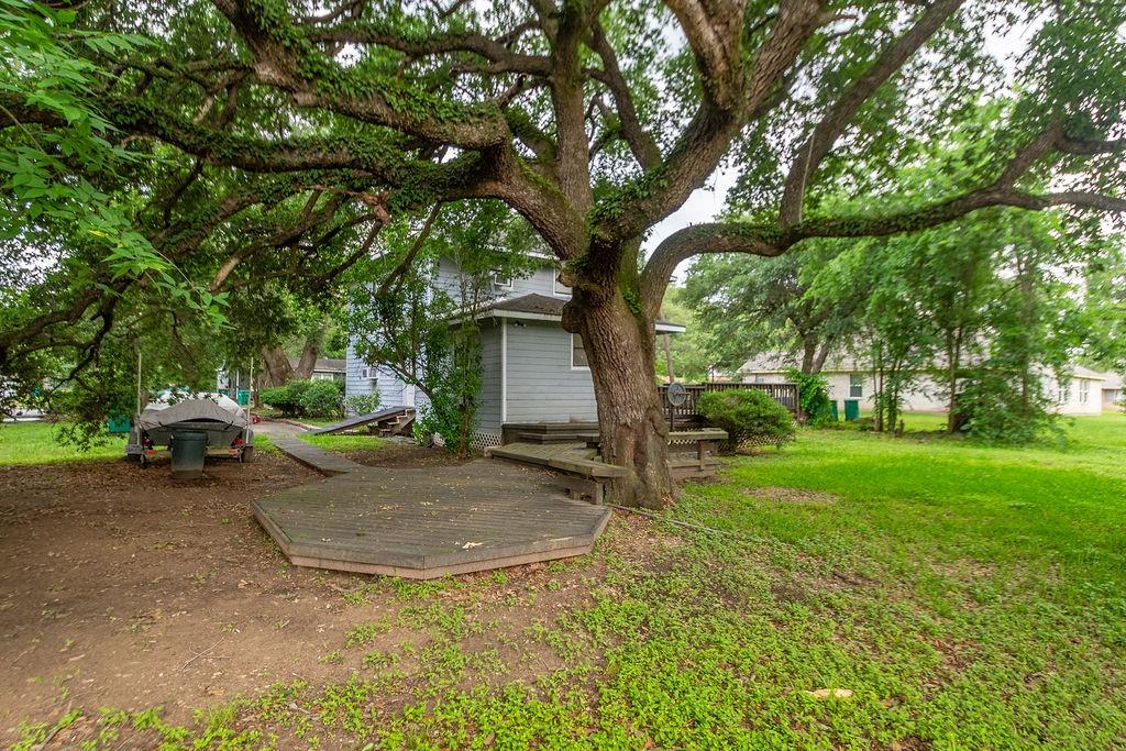 915 S 5th Street, Conroe, Texas image 26