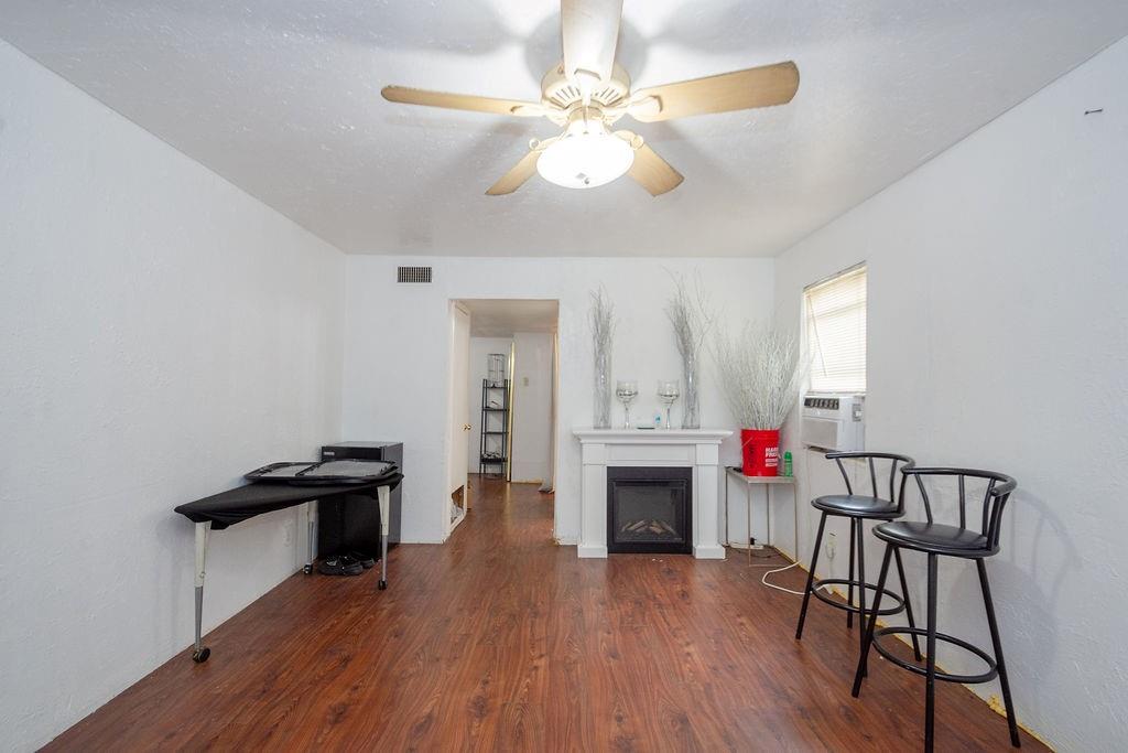 915 S 5th Street, Conroe, Texas image 6