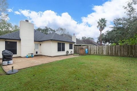 A home in Angleton