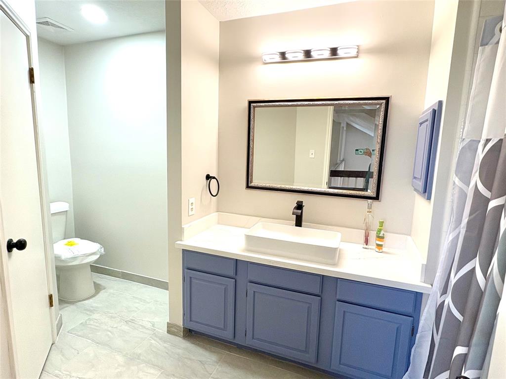 1935 Creekshire Drive, Sugar Land, Texas image 28