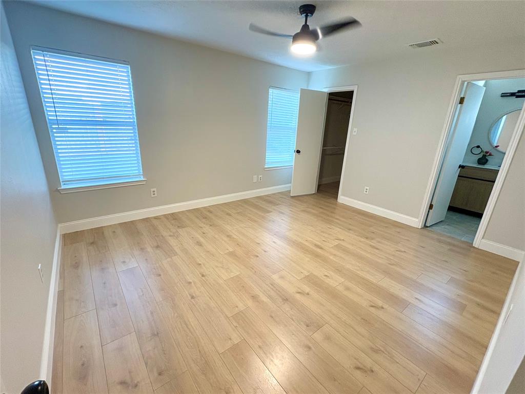 1935 Creekshire Drive, Sugar Land, Texas image 13