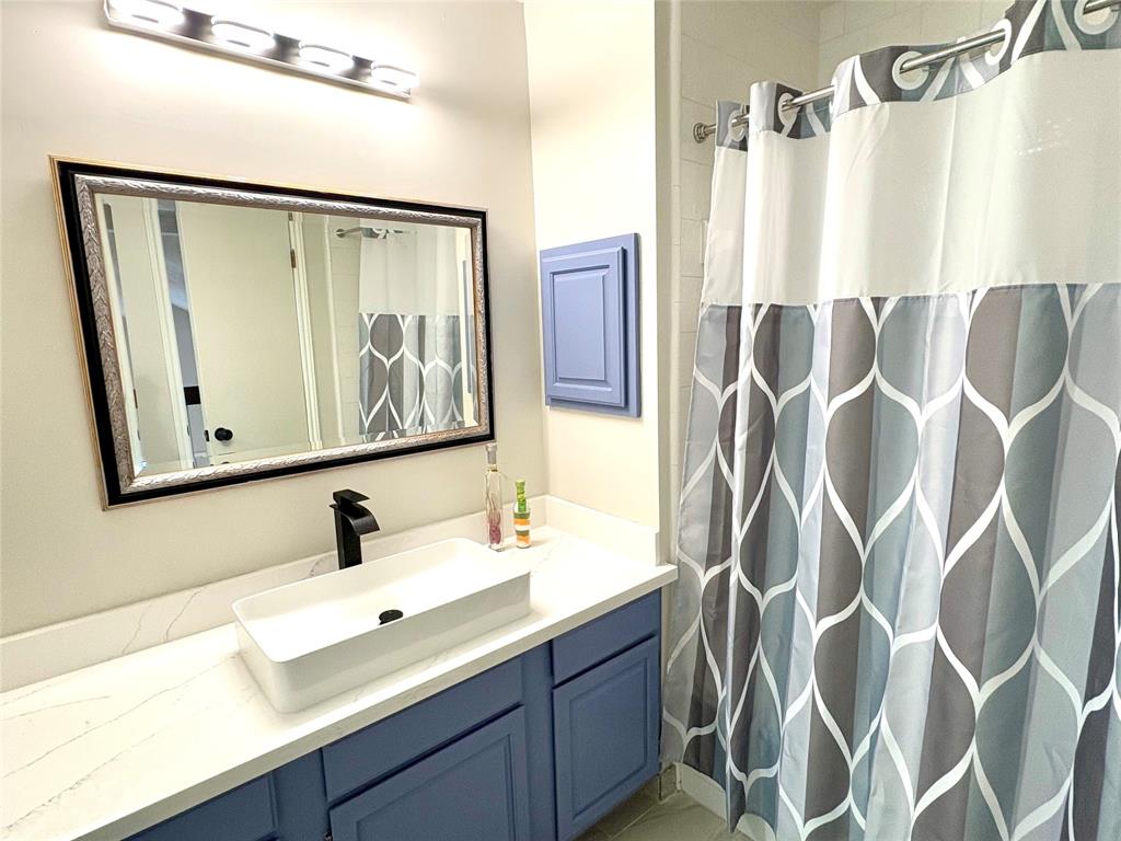 1935 Creekshire Drive, Sugar Land, Texas image 29